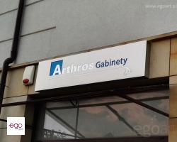 arthos_srebrny-kaseton-z-dibondu-gabinety-w-lublinie-reklama-swiecaca