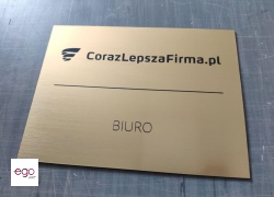 tabliczka-grawerowana-laminat-zloty