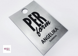 tabliczka_hostessa_laminat_srebrny_grawer