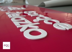 litery-logo-z-plexi-bialej3