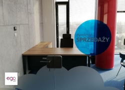 folia-witrażowa-do-biura-kolorowa-logo-oznaczenie-drzwi-firma-niebieska