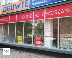 oklejanie-witryn-folia-ploterowa