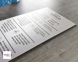 tablica-alubond-szcczotkowany-z-nadrukiem-UV