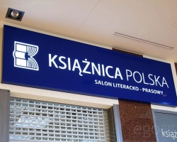 ksiaznica-niebieski-kaseton-z-dibondu-w-galerii-swidnik