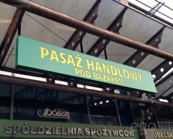 pasaz-zielony-kaseton-z-dibondu-reklama-lublin