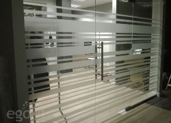 oklejanie-szyb-biuro-rachunkowe-lublin-mrozona