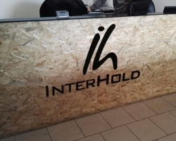 litery-logo-z-plexi-na-lade