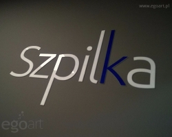 szpika-litery-z-plexi-logo
