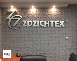 logo przestrzene z licem z dibondu srebrnego