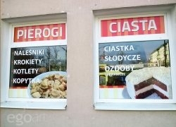 oklejanie-witryn-pierogarnia-lublin-folia-wydruk-plus-ploterowa