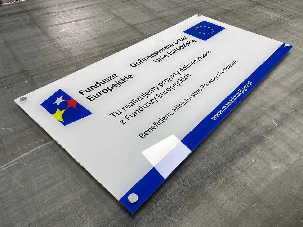 Tablice informacyjne Fundusze Europejskie (FE)