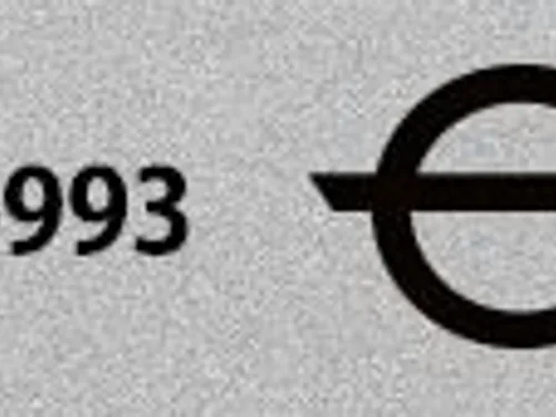 Laminat metaliczny LZ993 — srebrna fakturowana powierzchnia z czarnym grawerem