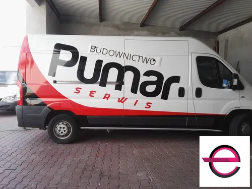 Reklama Pumar Serwis na dużym aucie dostawczym