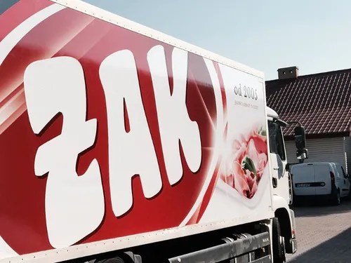 Logo Żak na dużej zabudowie ciężarowej