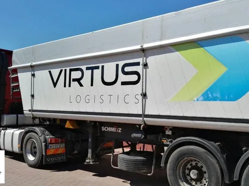 Oznakowanie naczepy Virtus Logistics