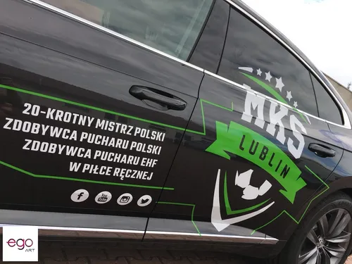 Oznakowanie MKS Lublin z listą sukcesów klubu