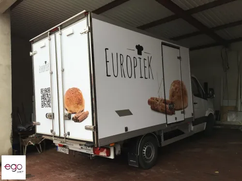 oklejanie kontenerow z pieczywem piekarnia europiek