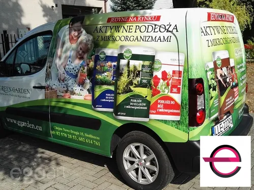 Pełnokolorowa grafika Green Garden na boku Berlingo