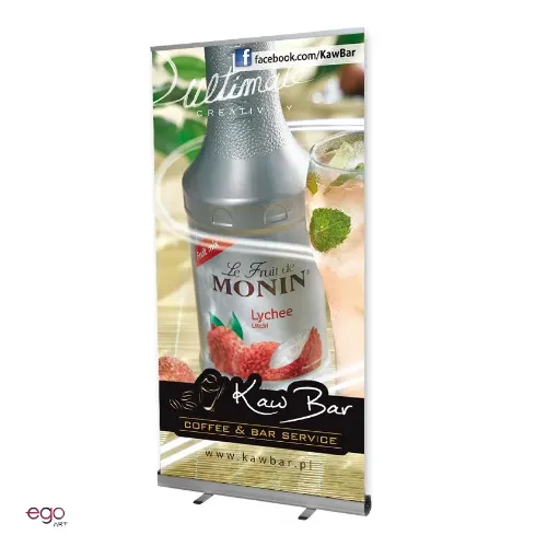 Rollup Kaw Bar z reklamą syropu Monin