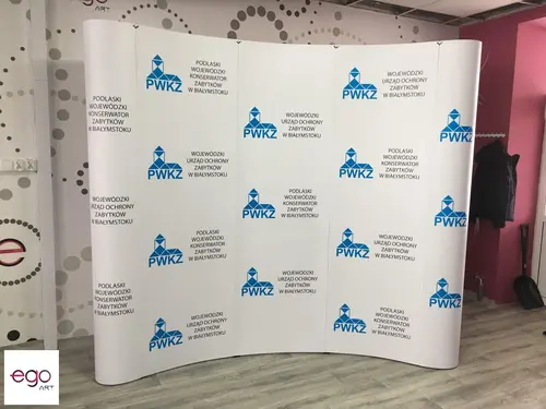 Ścianka Polskiego Wydawnictwa Komunikacyjnego