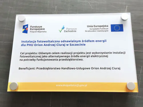 Tablica Funduszy Europejskich na dystansach