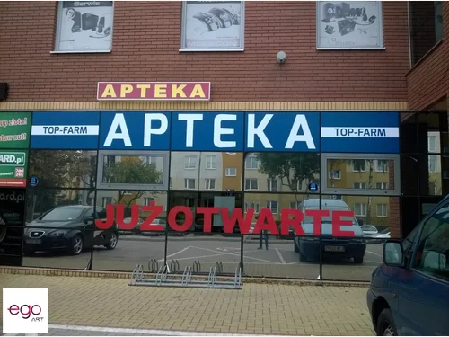 Oznakowanie witryn apteki i informacja o otwarciu